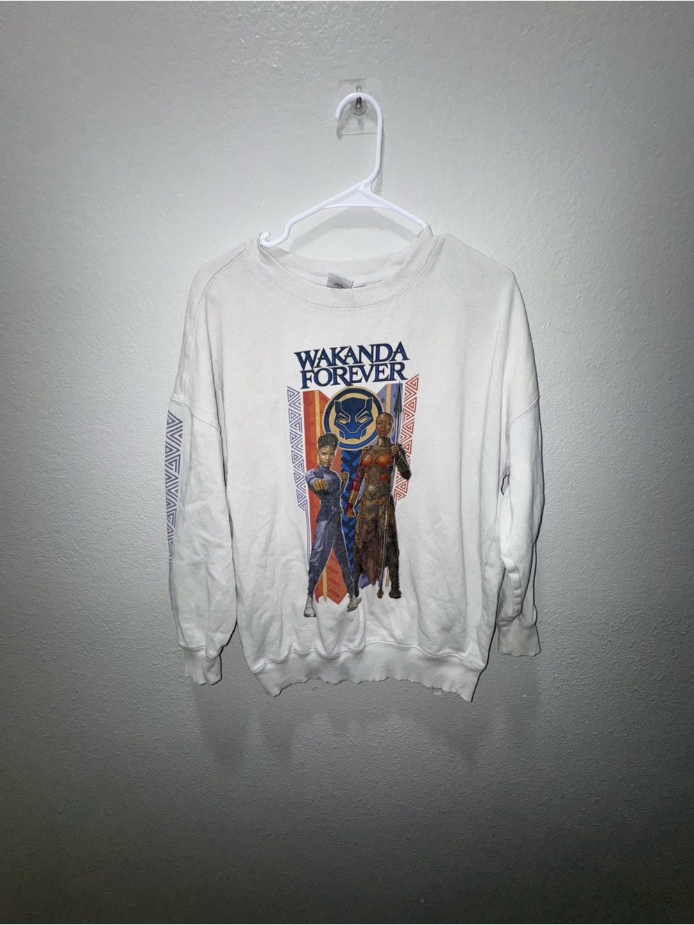 Marvel White 'Wakanda Forever' Graphic Crewneck Sweatshirt - Read Description